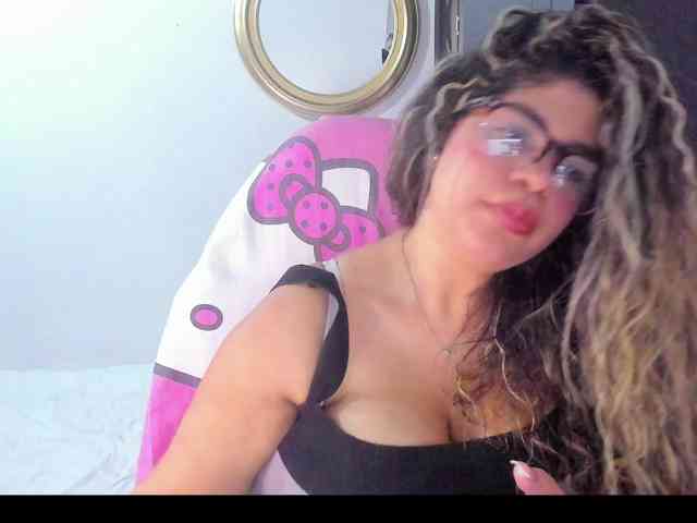 larispark Live Webcam on BongaCams