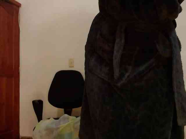 paris69mj Live Webcam on BongaCams