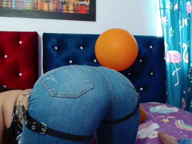 lola-fiery webcam