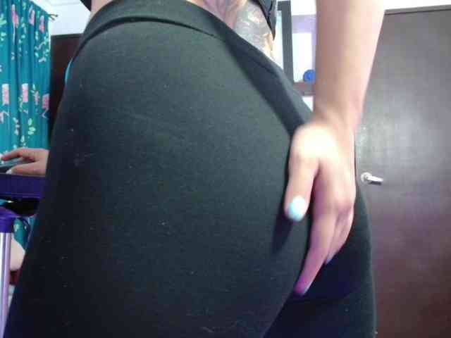 lola-fiery webcam