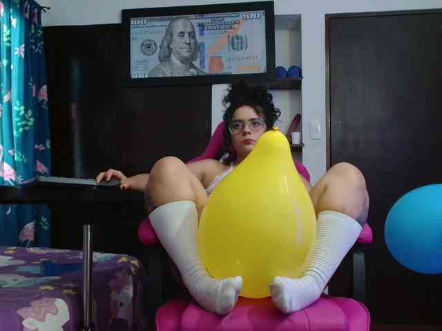 lola-fiery webcam