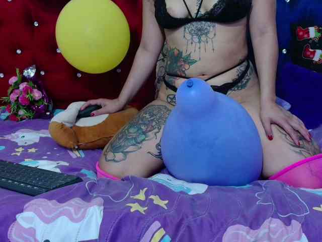 lola-fiery webcam