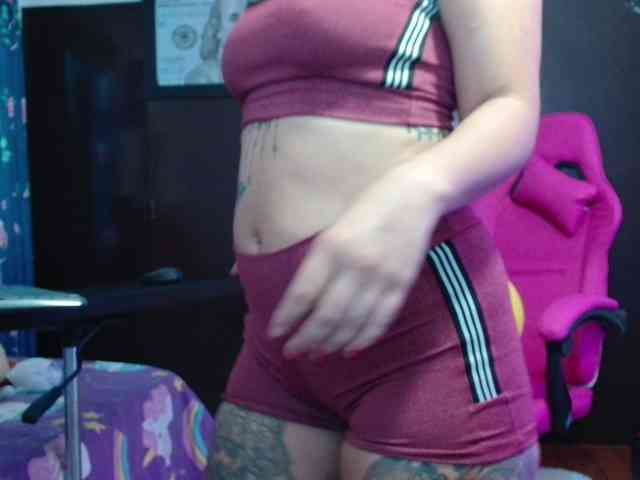 lola-fiery webcam