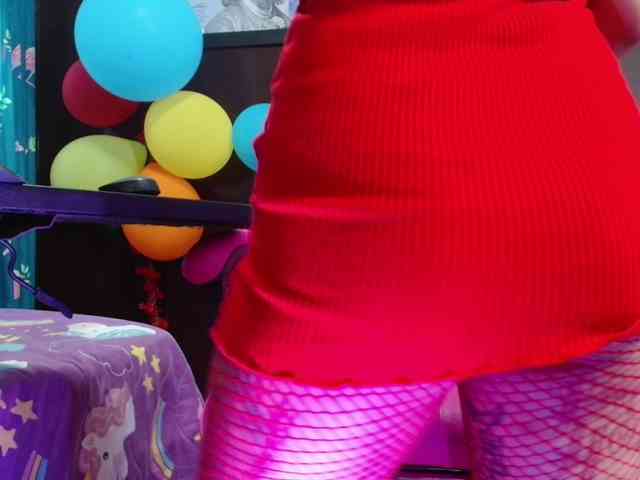 lola-fiery webcam