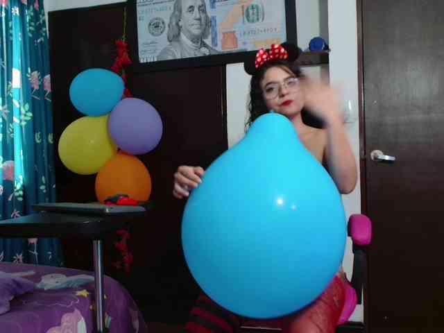 lola-fiery webcam