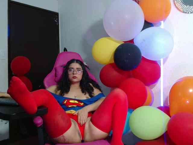 lola-fiery webcam