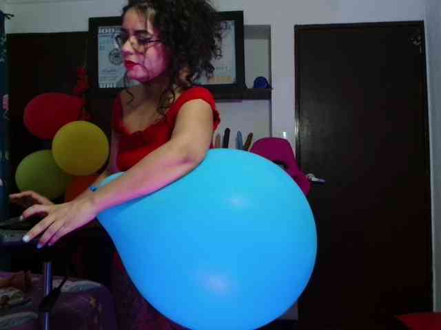 lola-fiery webcam