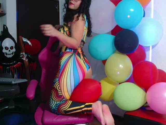 lola-fiery webcam