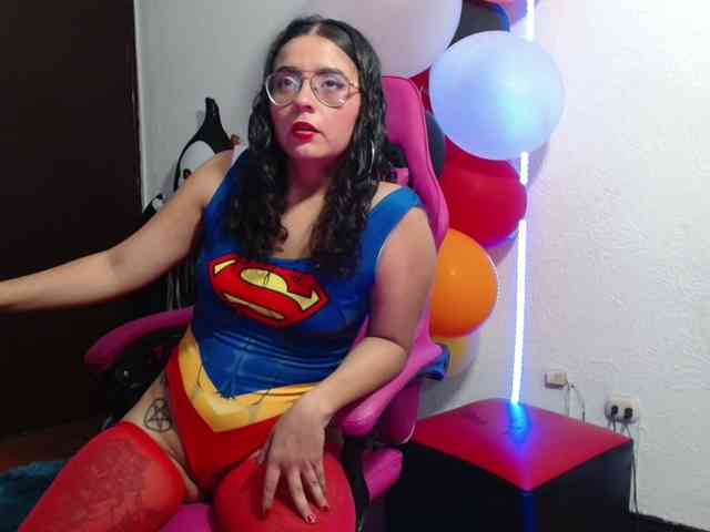 lola-fiery webcam