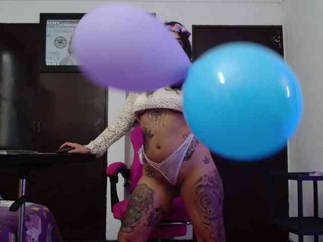 lola-fiery webcam