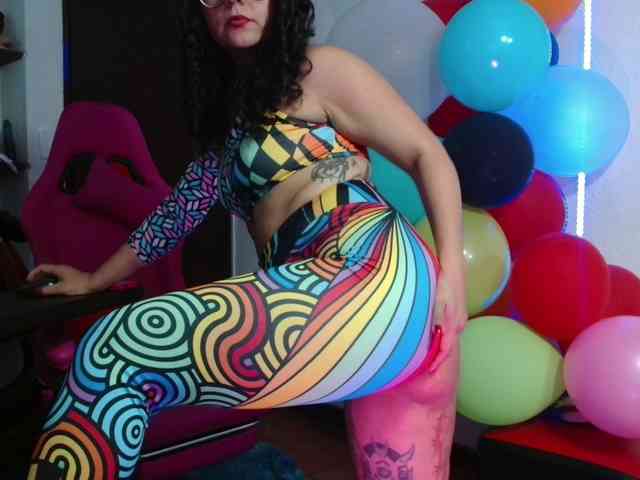 lola-fiery webcam