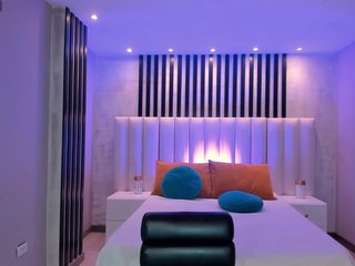 AlinaKravitz Porn Show