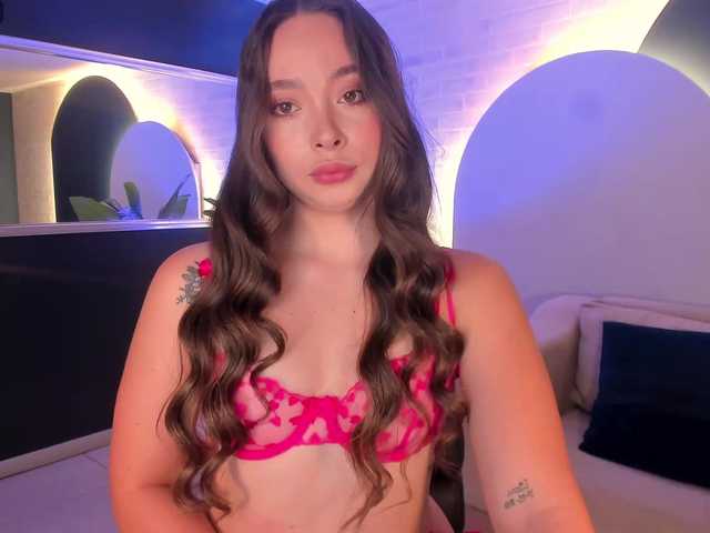 AlinaKravitz's BongaCams show and profile