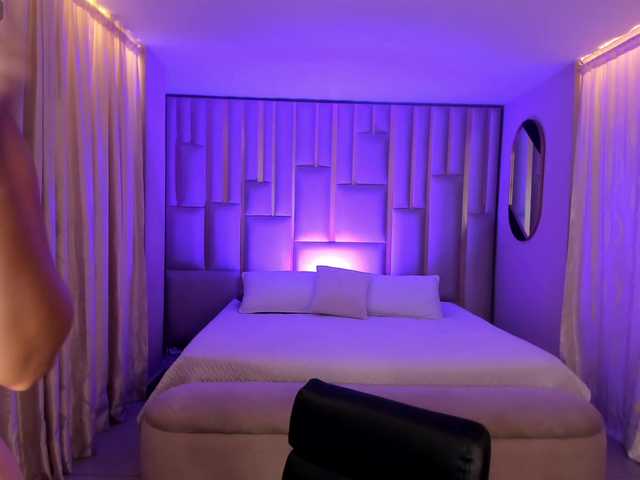 AlinaKravitz's BongaCams show and profile