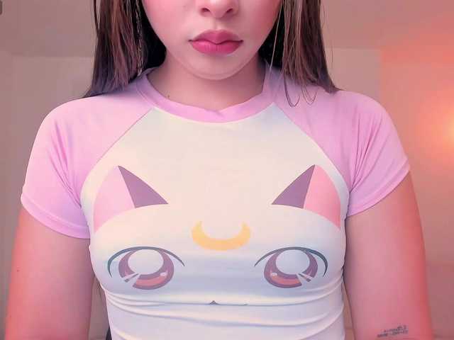 AlinaKravitz's BongaCams show and profile