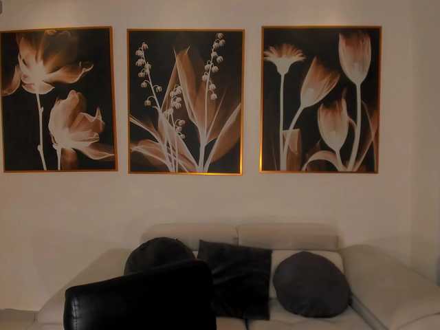 AlinaKravitz's BongaCams show and profile