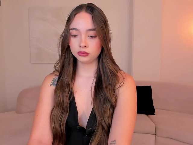 AlinaKravitz's BongaCams show and profile