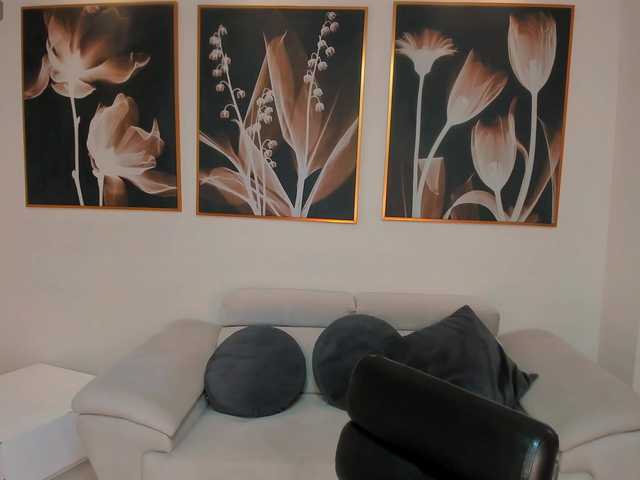 AlinaKravitz's BongaCams show and profile