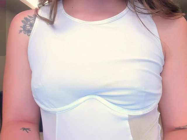 AlinaKravitz's BongaCams show and profile