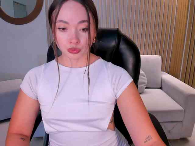 AlinaKravitz AlinaKravitz