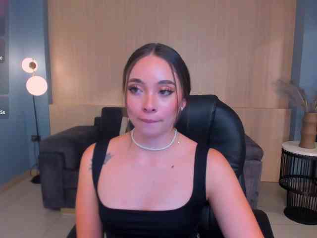 AlinaKravitz webcam