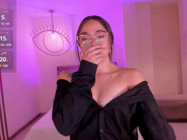 AlinaKravitz webcam
