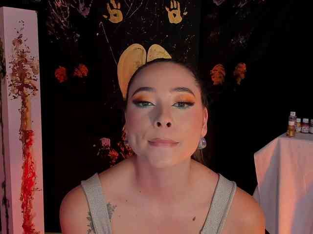 AlinaKravitz webcam