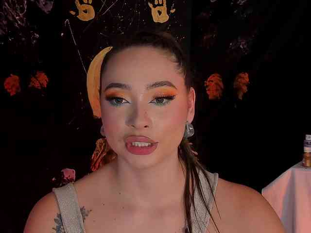 AlinaKravitz webcam