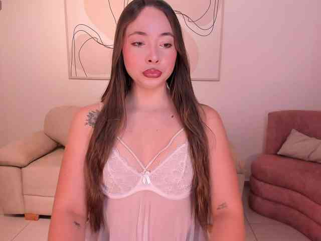 AlinaKravitz webcam