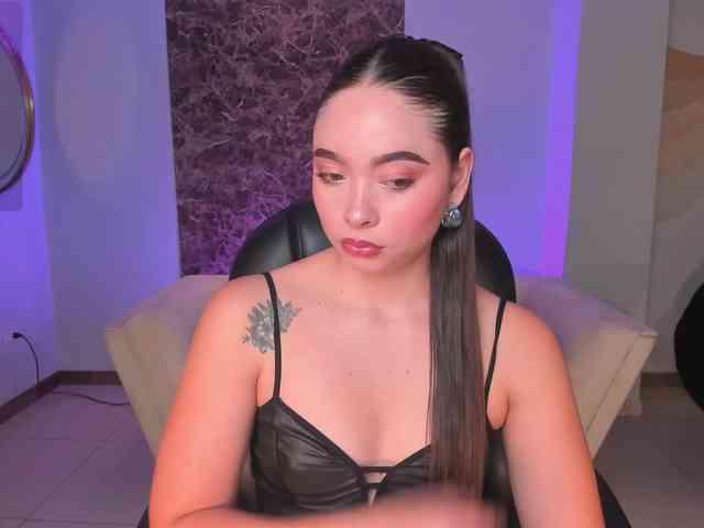 AlinaKravitz AlinaKravitz