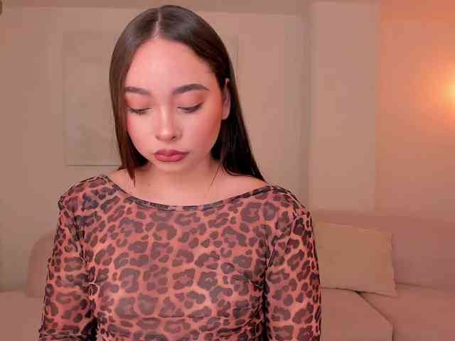 online video chatting AlinaKravitz