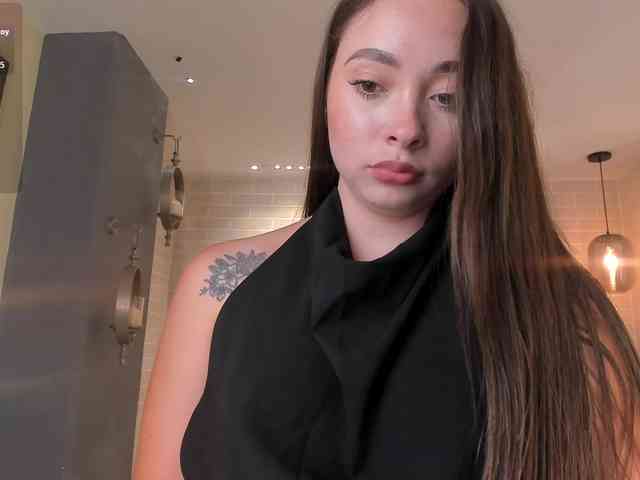 AlinaKravitz Live Webcam on BongaCams