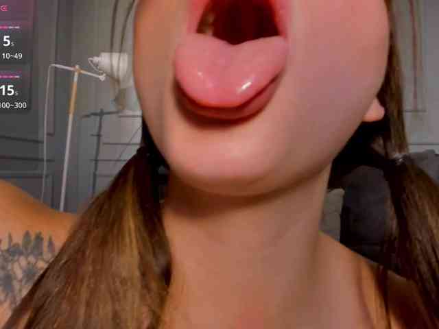 AlinaKravitz webcam