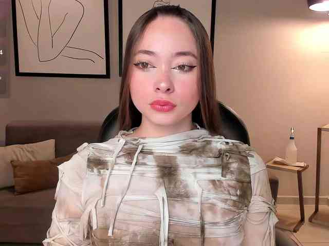 AlinaKravitz webcam