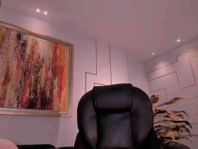 AlinaKravitz AlinaKravitz