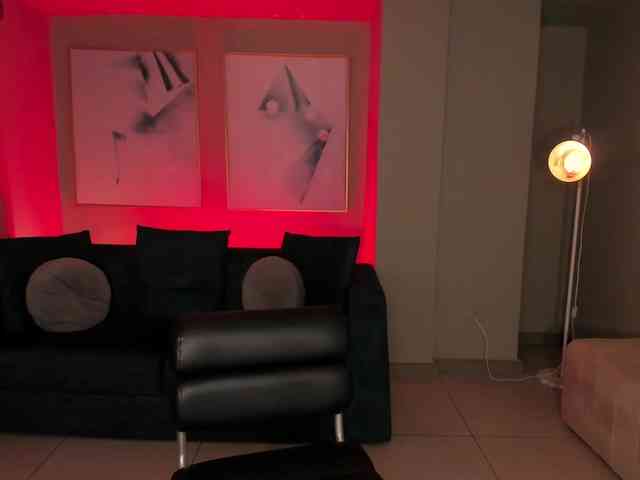 AlinaKravitz Live Webcam on BongaCams