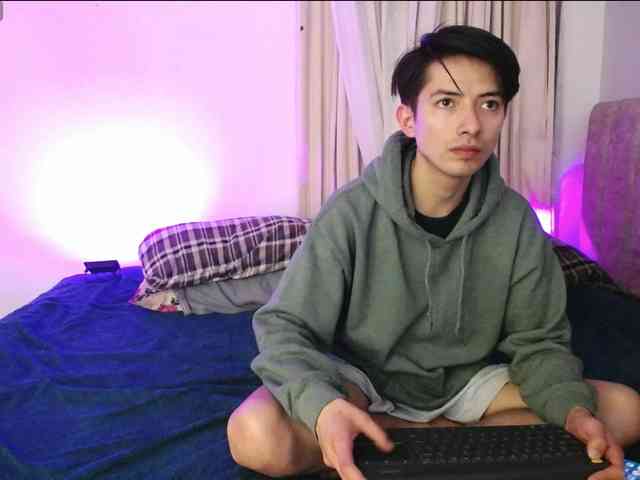 pinkpokemons webcam