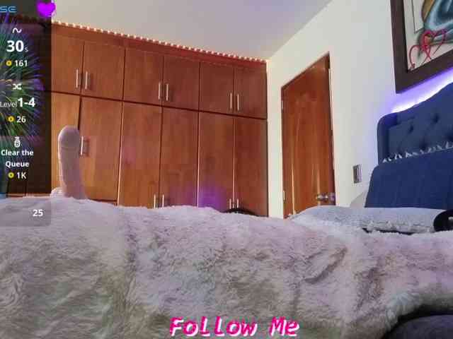 QueenyK1ng QueenyK1ng