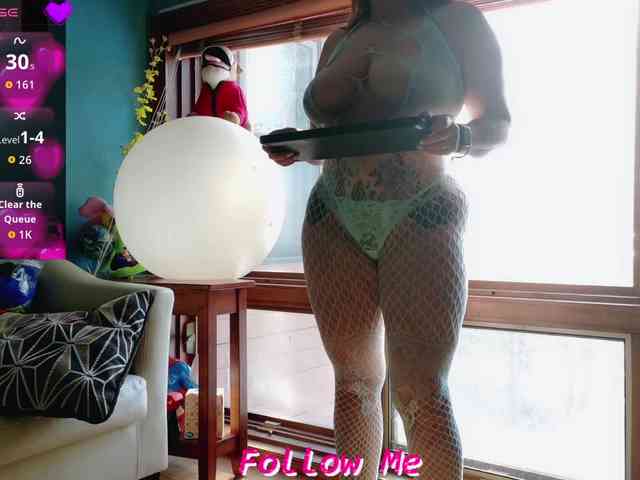 QueenyK1ng QueenyK1ng