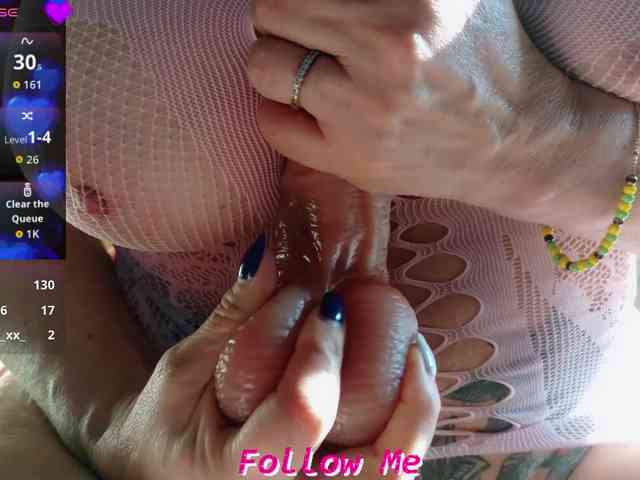 QueenyK1ng QueenyK1ng