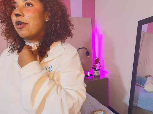 lauraltt webcam