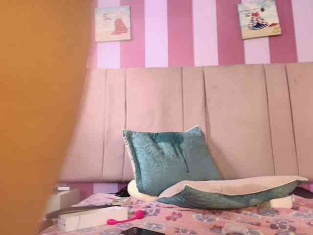 lauraltt webcam