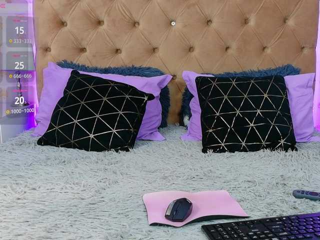 Vivian-Cross webcam