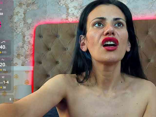 Vivian-Cross webcam