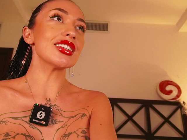 LunaMystyque's BongaCams show and profile