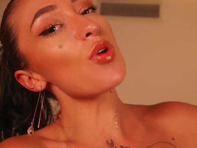 LunaMystyque's BongaCams show and profile