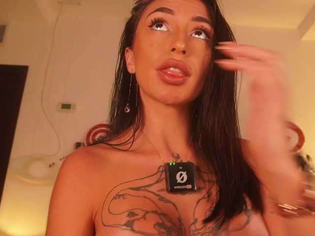 LunaMystyque's BongaCams show and profile