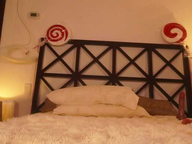 LunaMystyque's BongaCams show and profile