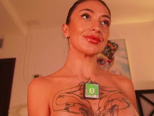 LunaMystyque's BongaCams show and profile