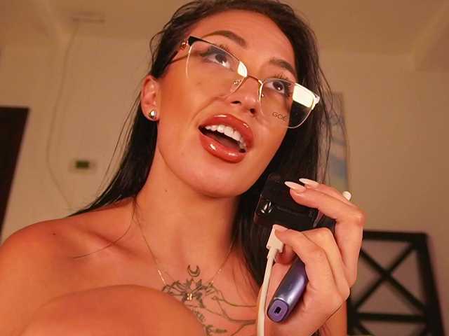 LunaMystyque's BongaCams show and profile